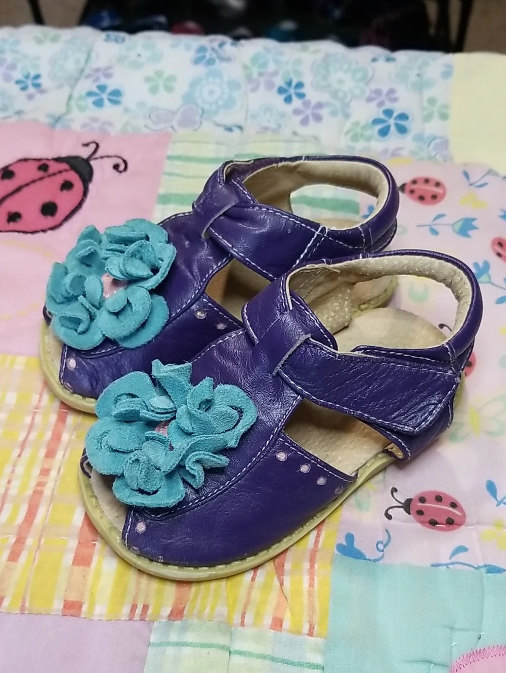 Livie & Luca bright purple